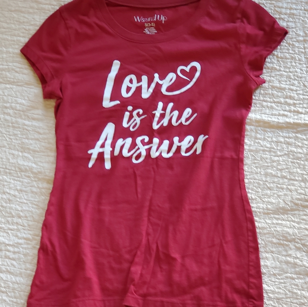 2 Small casual t-shirts